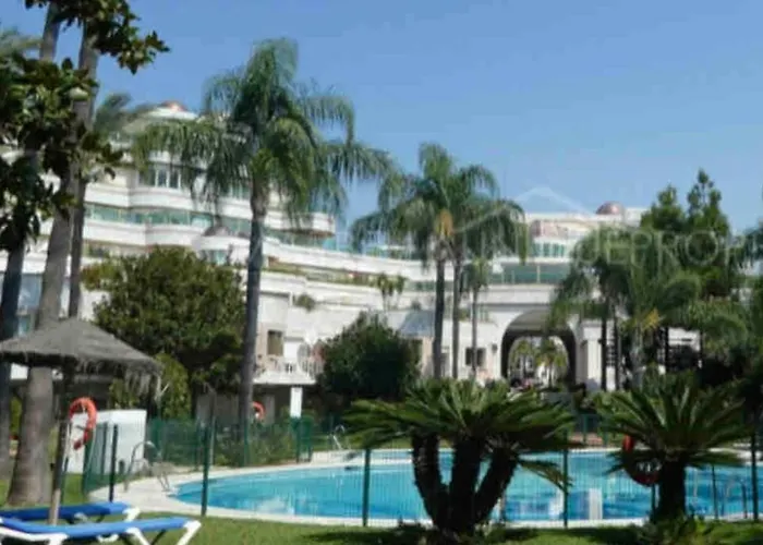 アパート Puerto Banus Luxury Beachfront D *